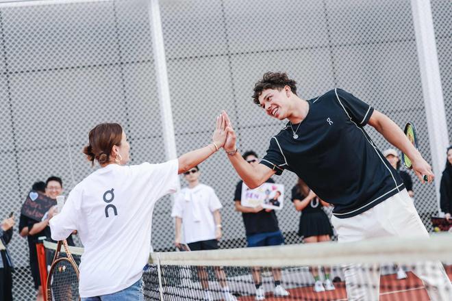 每位选手都 每位选手都